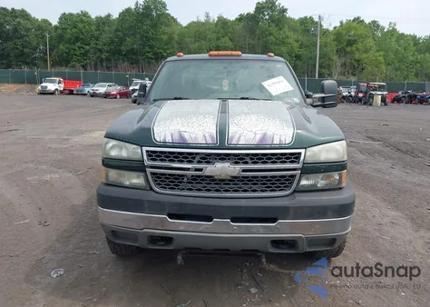 2005 Chevrolet Silverado 2500Hd Work Truck from USA, damaged, VIN 1GCHK29U35E293076